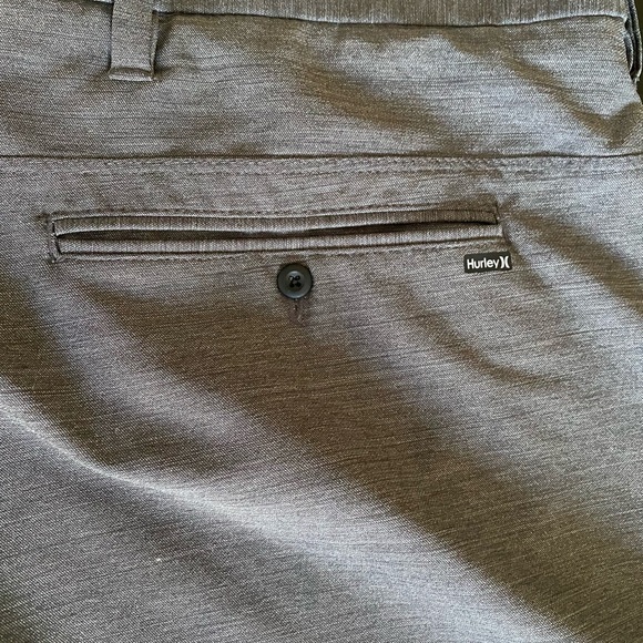 Hurley like new size 34 stretchy grey shorts - Picture 6 of 6